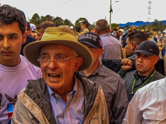 Expresidente Uribe fue víctima de una asonada en ANTIOQUIA imagen de la publicación
